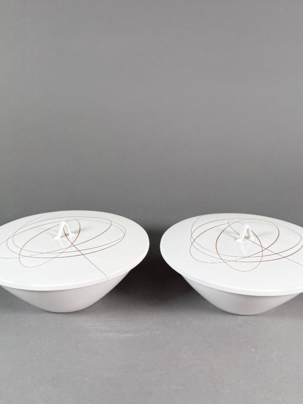 Pair Vintage Rosenthal Selb Germany Modernist Gold Abstract Swirl Covered Bowls